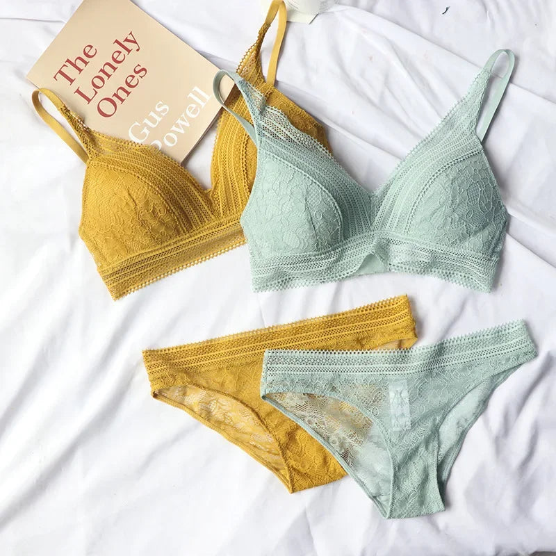 2 Pieces Women Underwear Set Sexy Lace Triangle Thin Cup Push Up Bra Set High Quality Wireless Brassiere Panties Lingerie Sets
