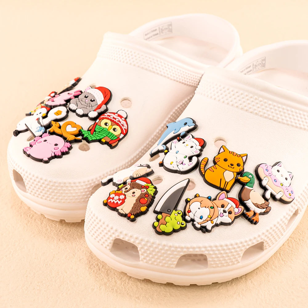 20/50/100pcs PVC Random Cartoon Shoe Charms Classic Cartoon Animal Shoe Decorations Accessories Pins for Women Men Kids Charms