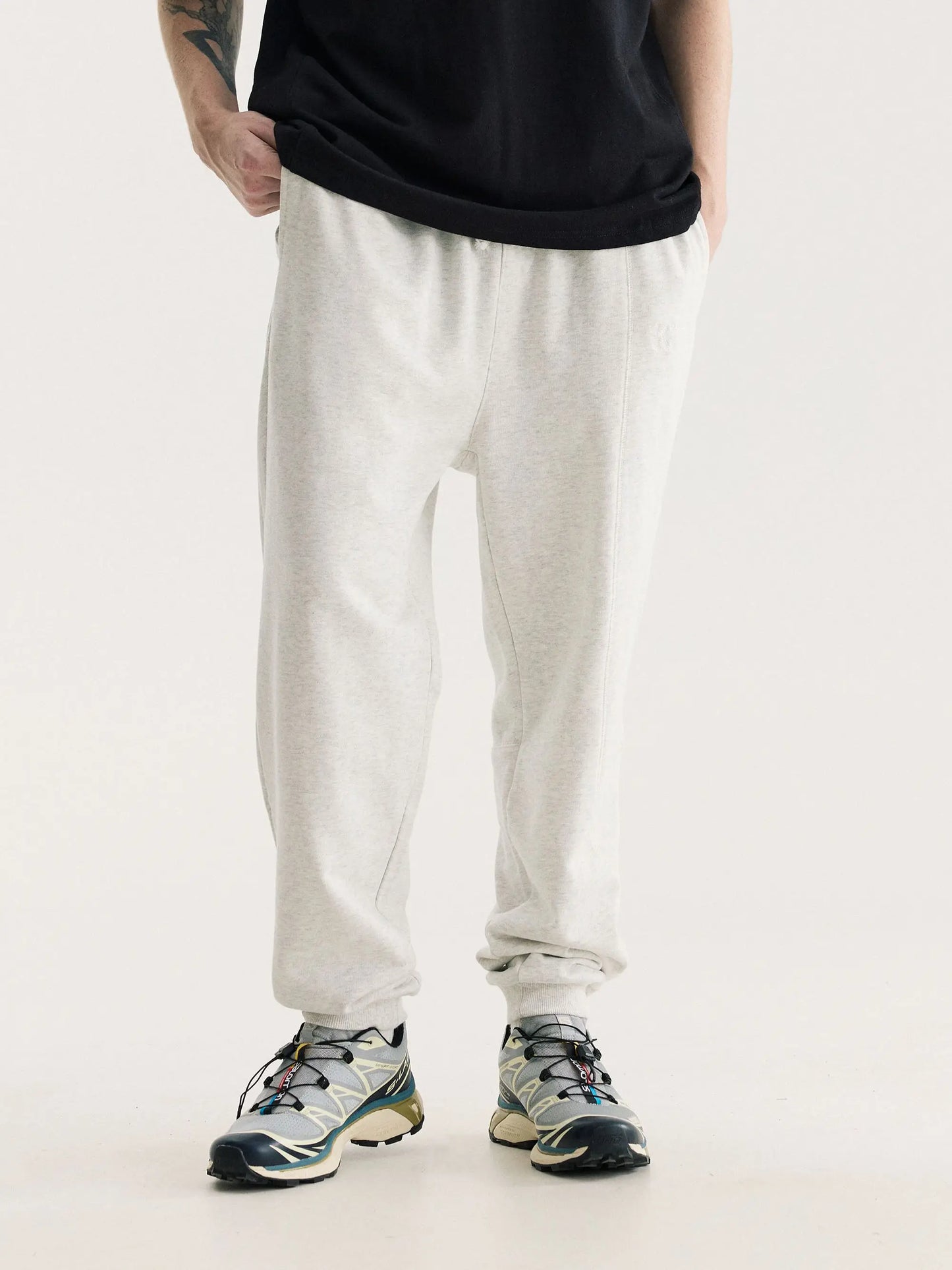 Kith Halloween Limited Embroidered Logo Sweatpants Heavyweight Loopback Fabric Sports Trousers Cuffed Pants for Men And Women