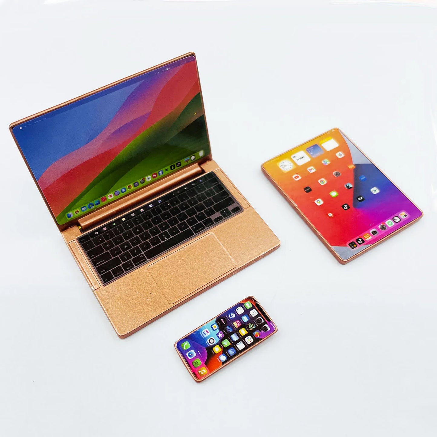 3pcs Simulation Mini Laptop Computer Phone Dollhouse Miniature 1:12 Alloy Crafts Dollhouse Decor for Doll House DIY Accessories