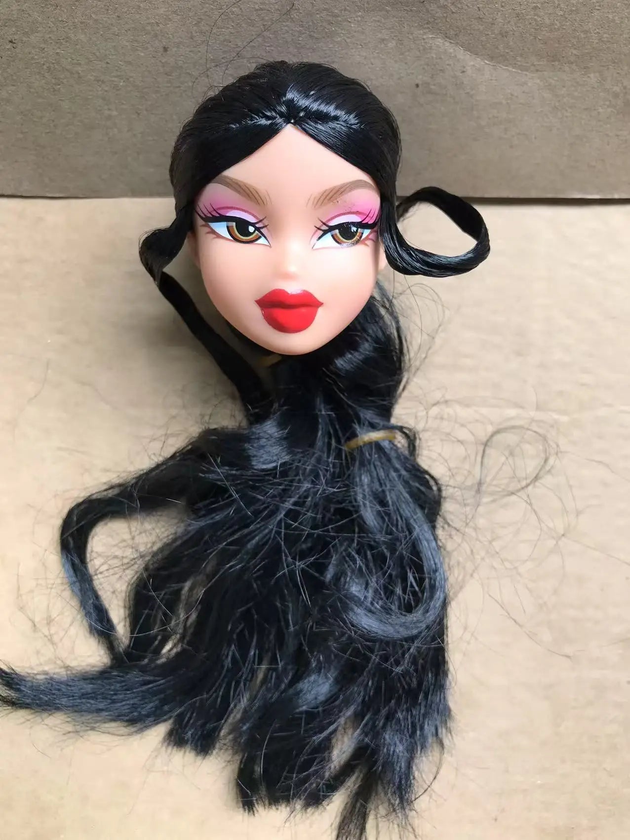 2001 Version Rare Face Doll Heads Classic Bratss White Brown Skin Colorful Hair Girl Boy Doll Parts for Collectors