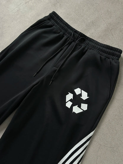 Loose Men's Slogan Graphic Drawstring Waist Sweatpants，Outdoor fashionable sports pants, personalized street men's sanitary pant