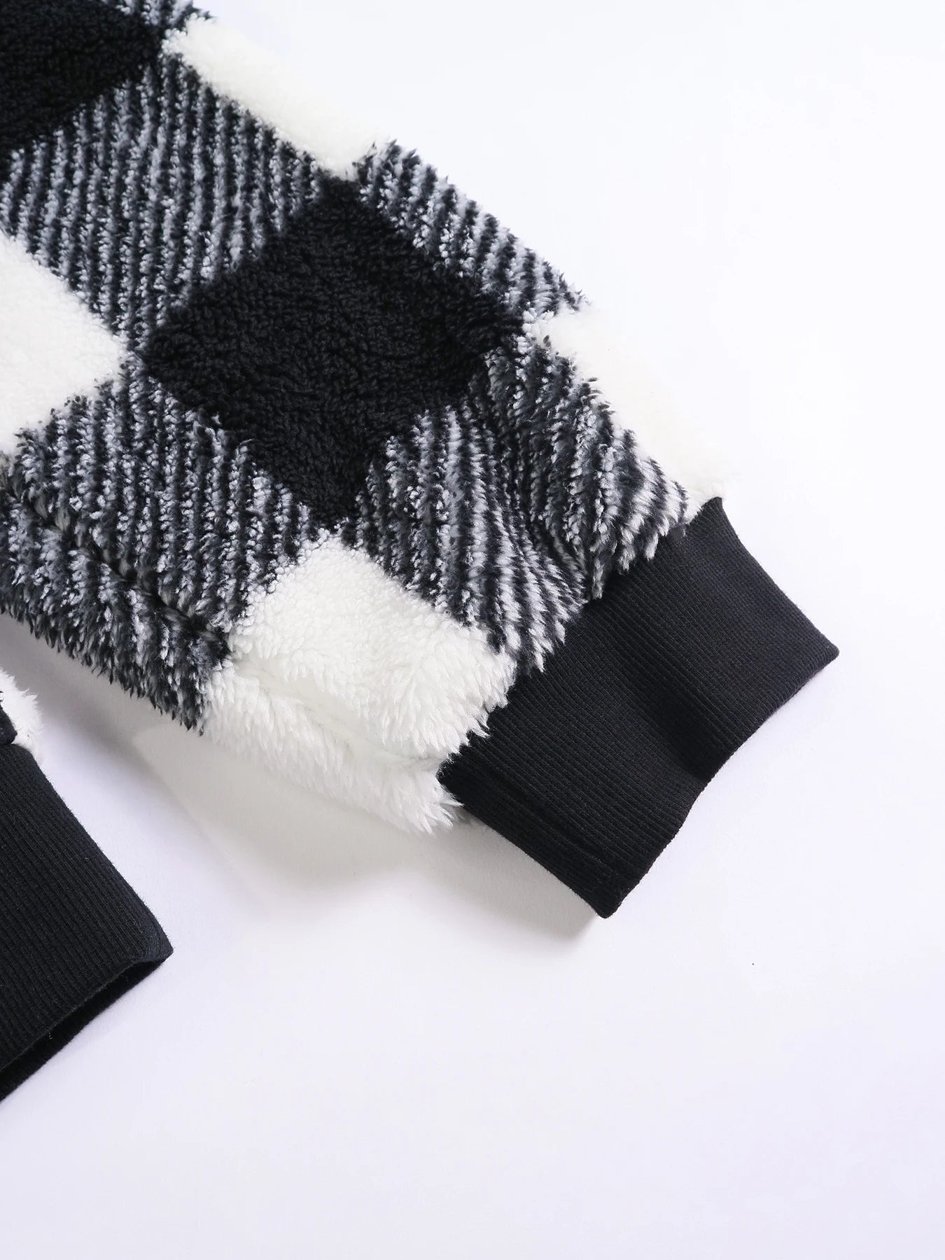Women's Plaid Print Half Zip Drop Shoulder Fuzzy Sweatshirt, Casual Long Sleeve Collared Pullover for Fall and Winter