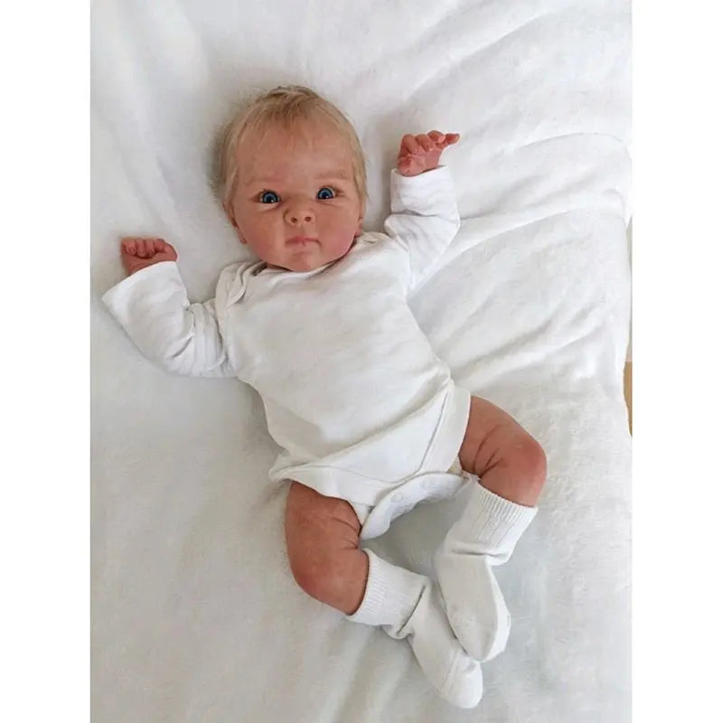 45cm Reborn Baby Doll Bettie Lifelike Soft Touch 3D Skin Hand-drawing Visible Cute Girl Doll