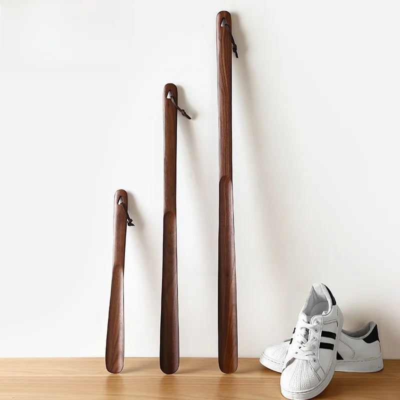 Long Handle Wooden Shoe Horn for Elderly And Pregnant Women Home Use Easy to Wear Shoes Slip on Shoe Scraper Practical Life Hack