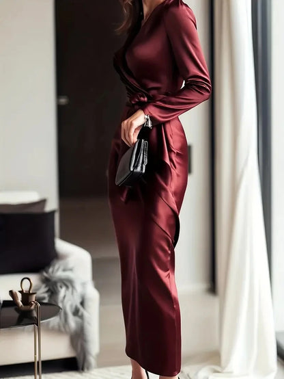 Autumn temperament goddess Hepburn style long-sleeved lace-tight waist dress for women
