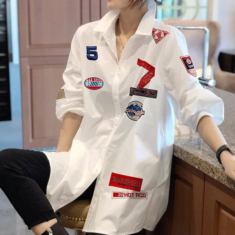 Plus Size Retro Embroidered Printed White Loose Fitting Shirt for Women Long Sleeved Top Spring Wear 2025 New Item
