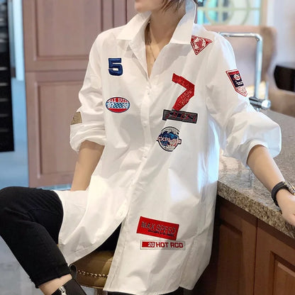 Plus Size Retro Embroidered Printed White Loose Fitting Shirt for Women Long Sleeved Top Spring Wear 2025 New Item