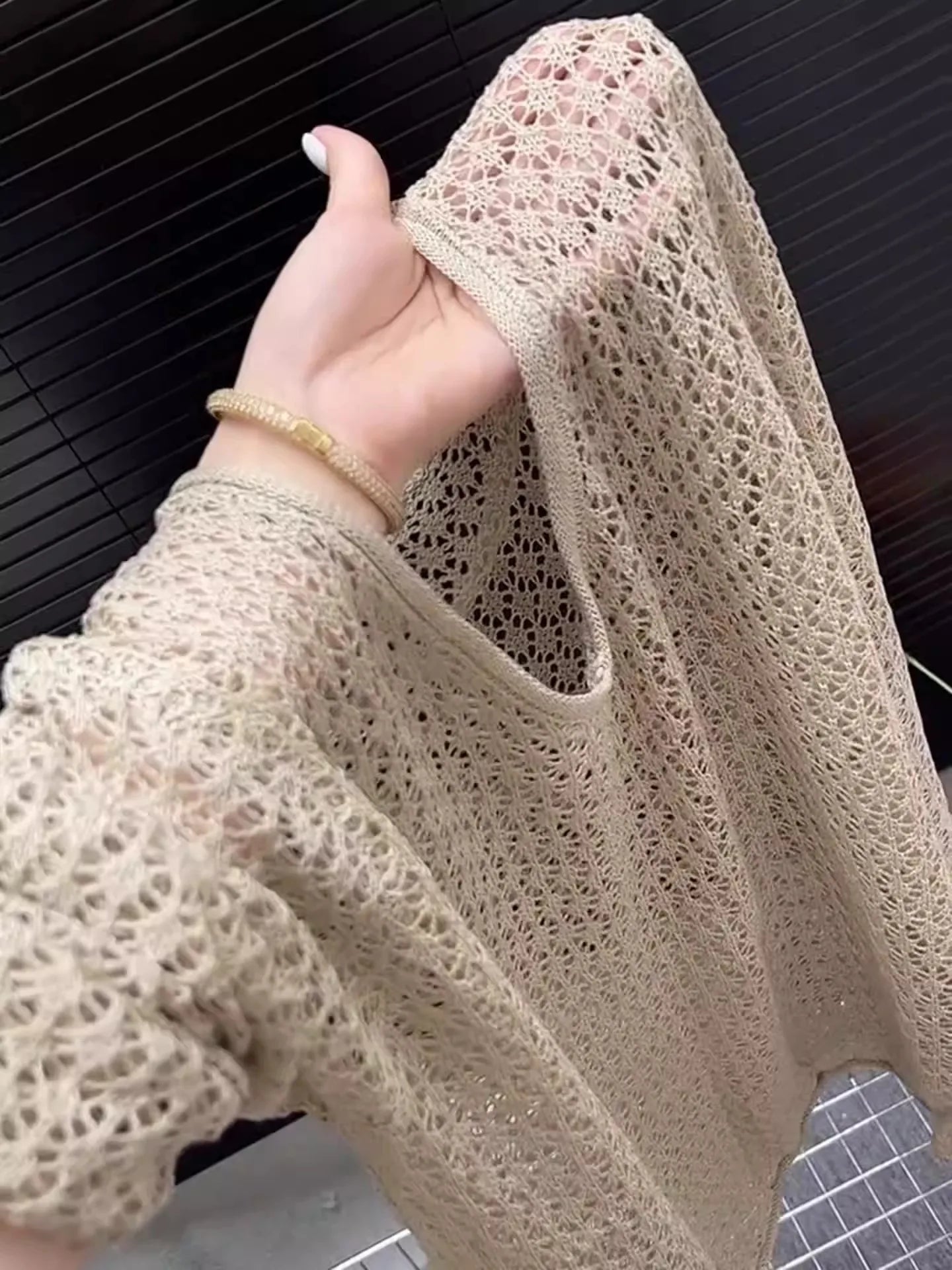 Korean Style Khaki Knitted Hollow out Long Sleeve Top Women's Spring Summer Thin Sun Protection Loose Fit round Neckline