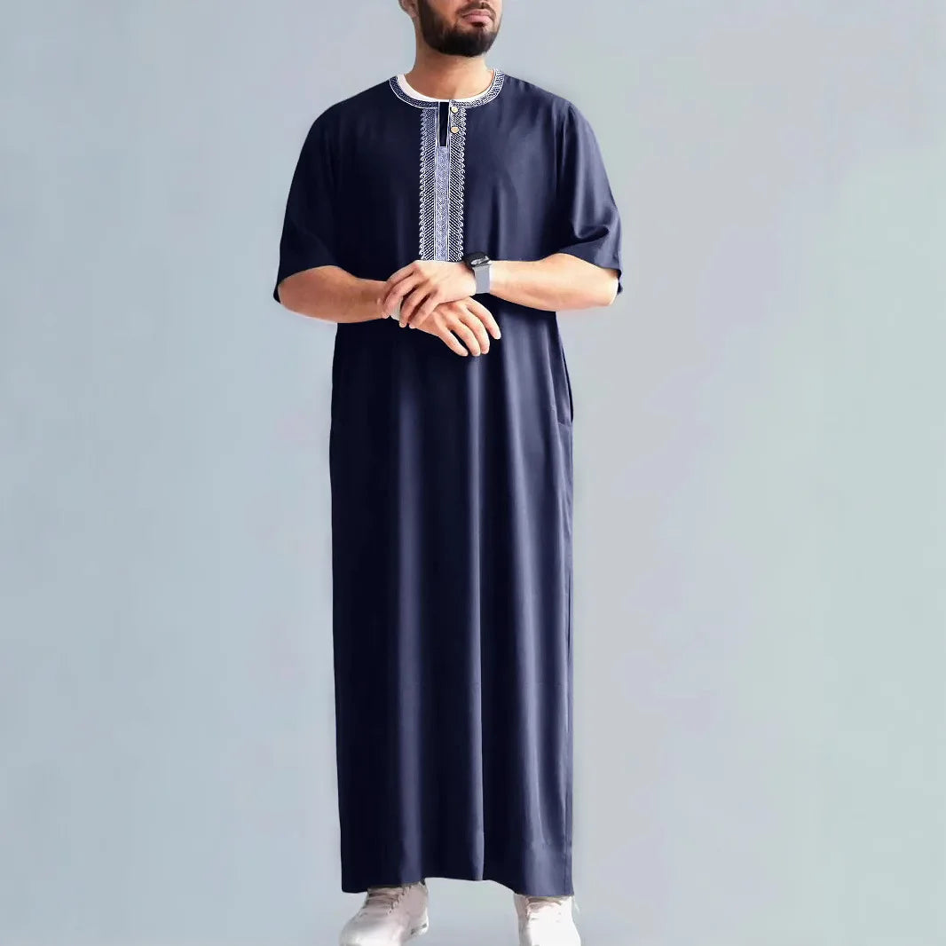 2026 New Embroidered Men's Apparel With Side Pockets Retro 2026 Muslim Long Dress Robe Abaya Ramadan Dubai Luxury Islam Elegant