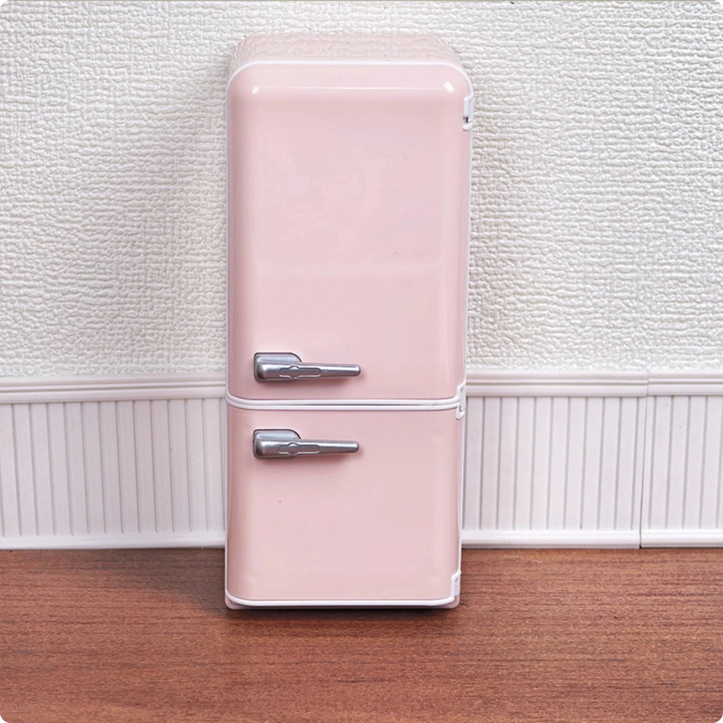 Dollhouse Refrigerator Openable Door Miniature Refrigerator Dollhouse Fridge Freestanding 1:12 Scale Fridge Realistic
