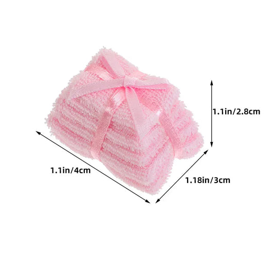 2Pcs Miniature Bathroom Towel Set Dollhouse Decor Essentials Compact Realistic Design for Vintage Modern Dollhouse Bathroom