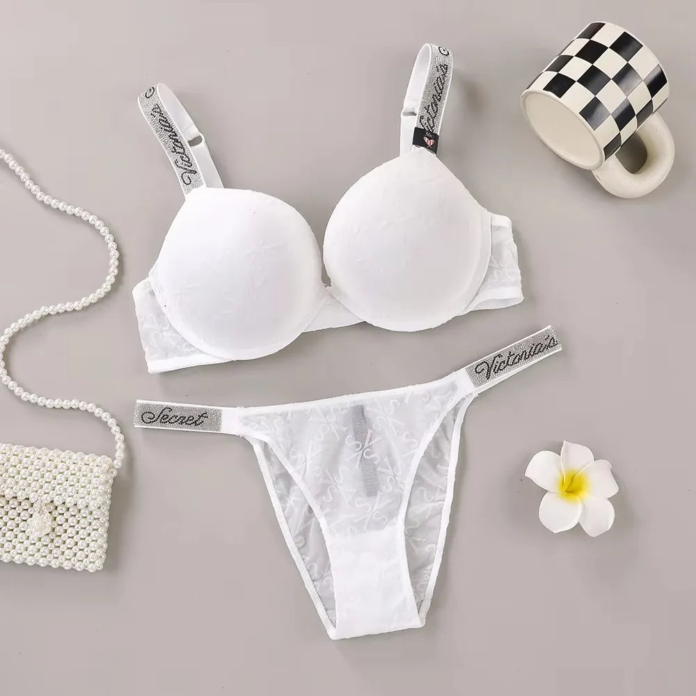 2026 New Women's Sexy Lace Bralette Bra and Panty Set Lingerie Set Heart Pattern Trim Stretchy Breathable underwear Set
