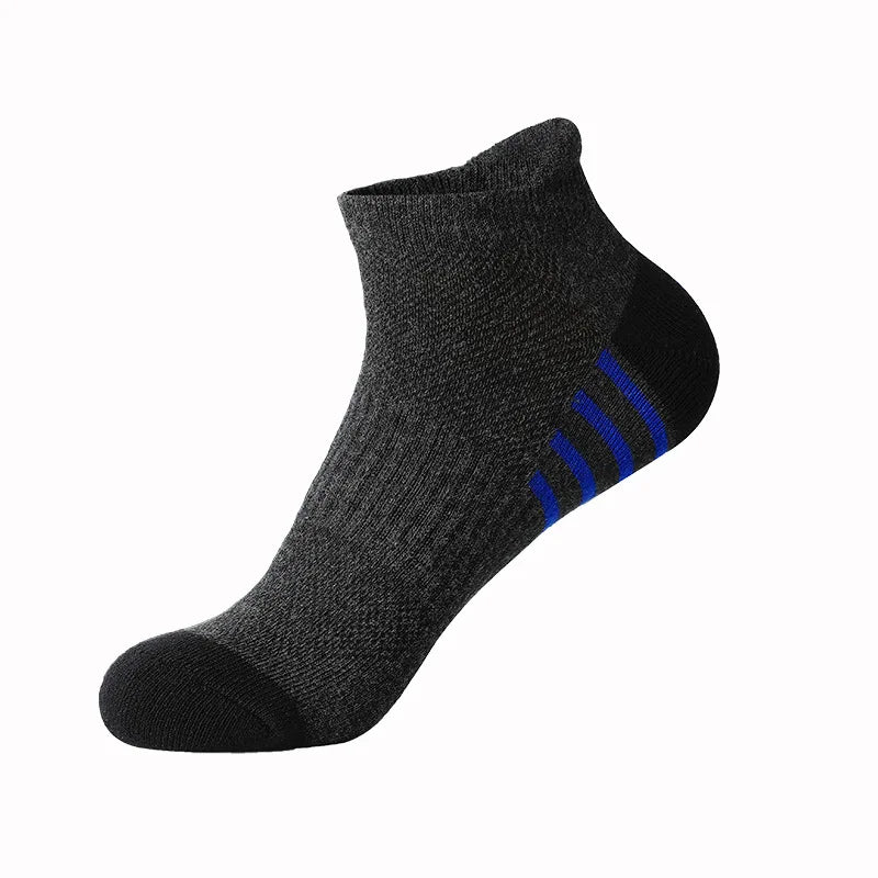 12Pairs Men's plus Size Sports Socks EU39-46 Breathable Comfortable Black White Leisure Outdoor Short Socks for Men