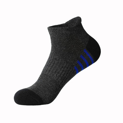 12Pairs Men's plus Size Sports Socks EU39-46 Breathable Comfortable Black White Leisure Outdoor Short Socks for Men