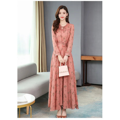 Fashionable new women's dress, chiffon long sleeve, Korean style floral print, new autumn and winter product, large hem, slimmin