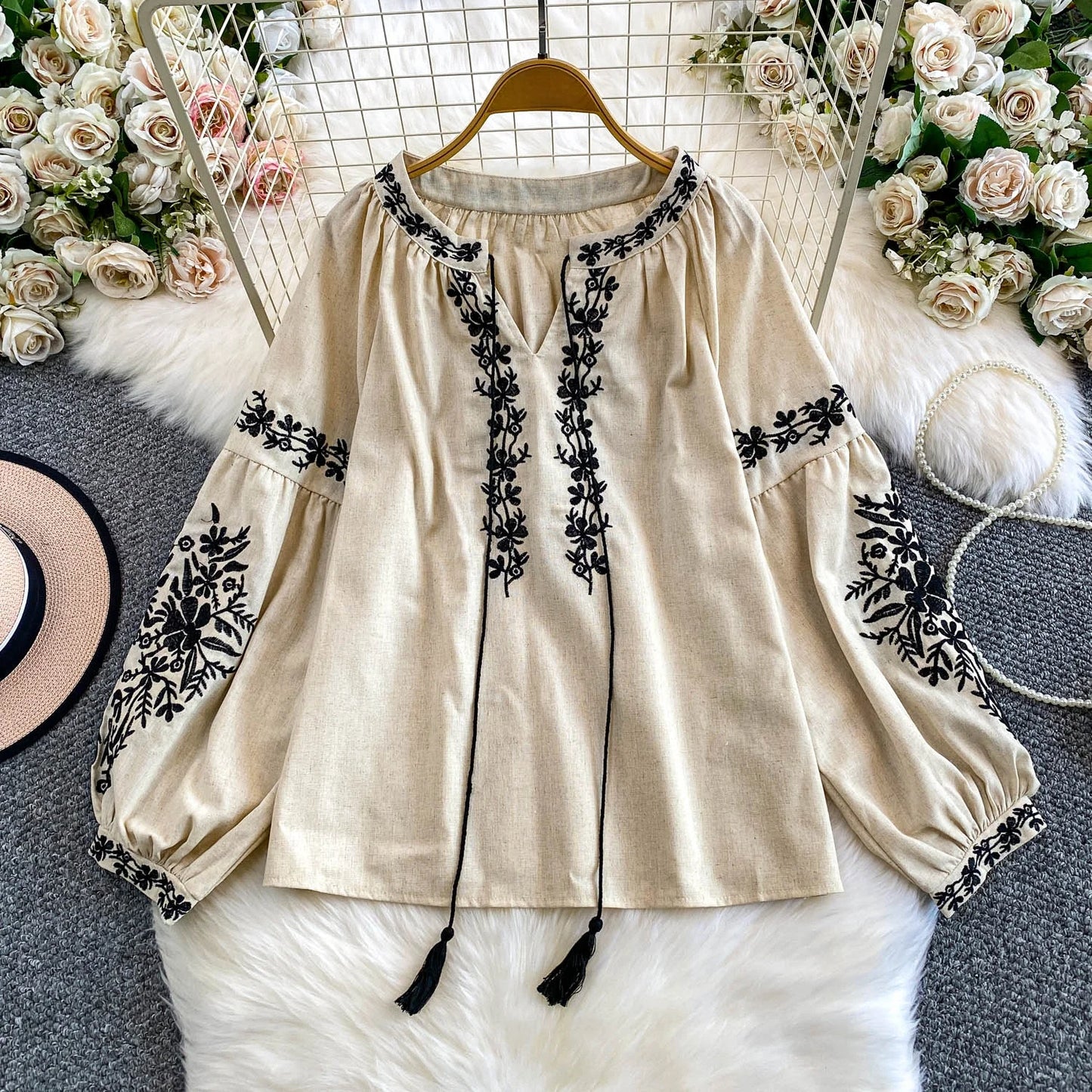 Bohemian Vacation Style Women's Shirt round Neck Lantern Sleeve Embroidery Heavy Work Autumn Design Sense Knot Design Top