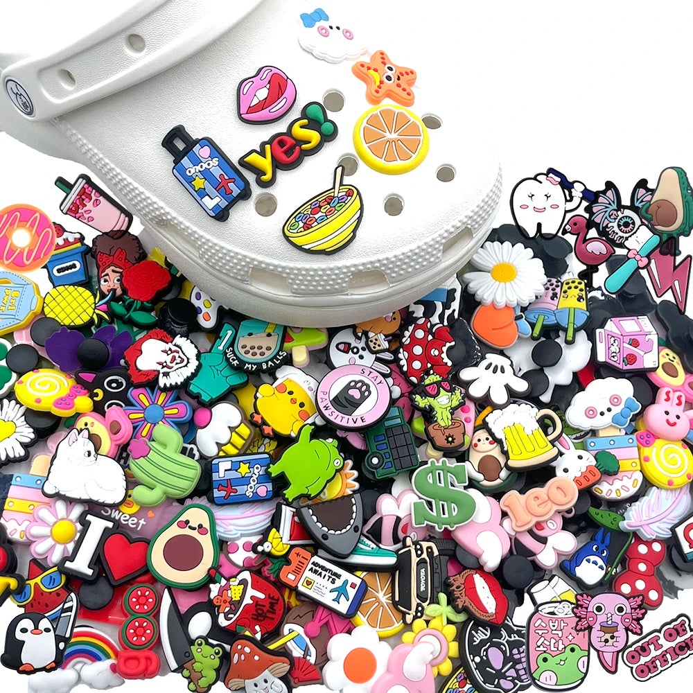 20/30/50/100/200Pcs Cartoon Animal Shoe Charms Decoration Fit Clog Sandals Slippers Ornament Shoes Accessories kids Party Gifts