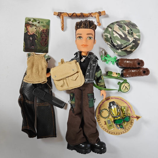 bratz boy dylaw wild life safari Eitan  many accessory collection dolls bratzillaz doll