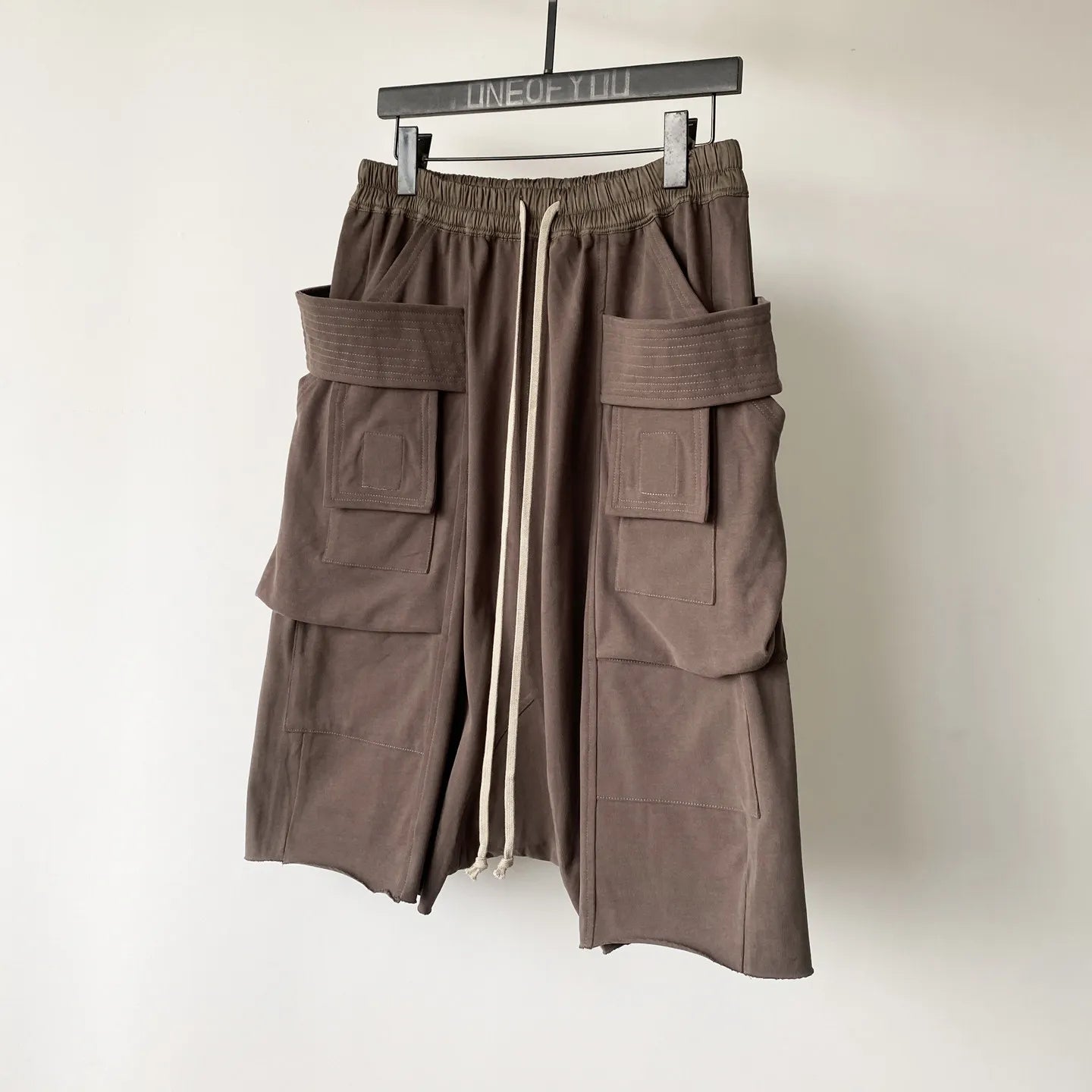 High Street RO Black Double Ring Workwear Shorts Men Multiple Pockets Frayed Edges Loose Crotch Five Quarter Pants