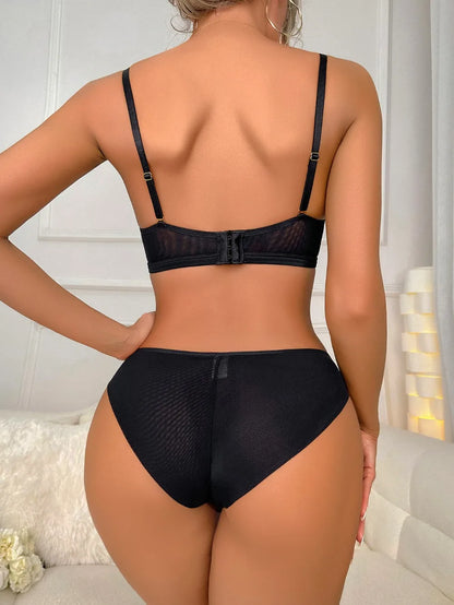 Classic Bandage Women Bra Set Sexy Lace Lingerie Underwire 3/4 Cup Push Up Brassiere High Quality Comfort Romantic Underwear Set