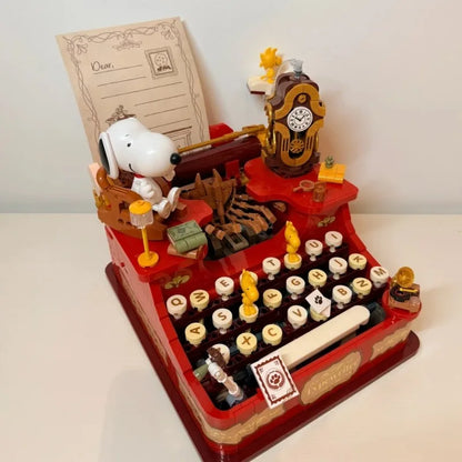 Pantasy Snoopy Series Typewriter Building Blocks Musical Mechanism Interlocking Ornament Assembly Toy Gift