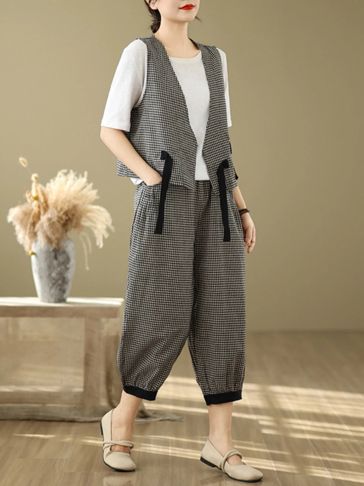Fashionable Cotton Linen Plaid Set Casual Loose V-neck Tank Top And Lantern Pants Eighteen Loose Two-piece Set for Women