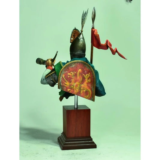 1/10 scale resin unpainted model kit, bust of a noble knight in the 13th-century royal court, unassembled and unpainted GK