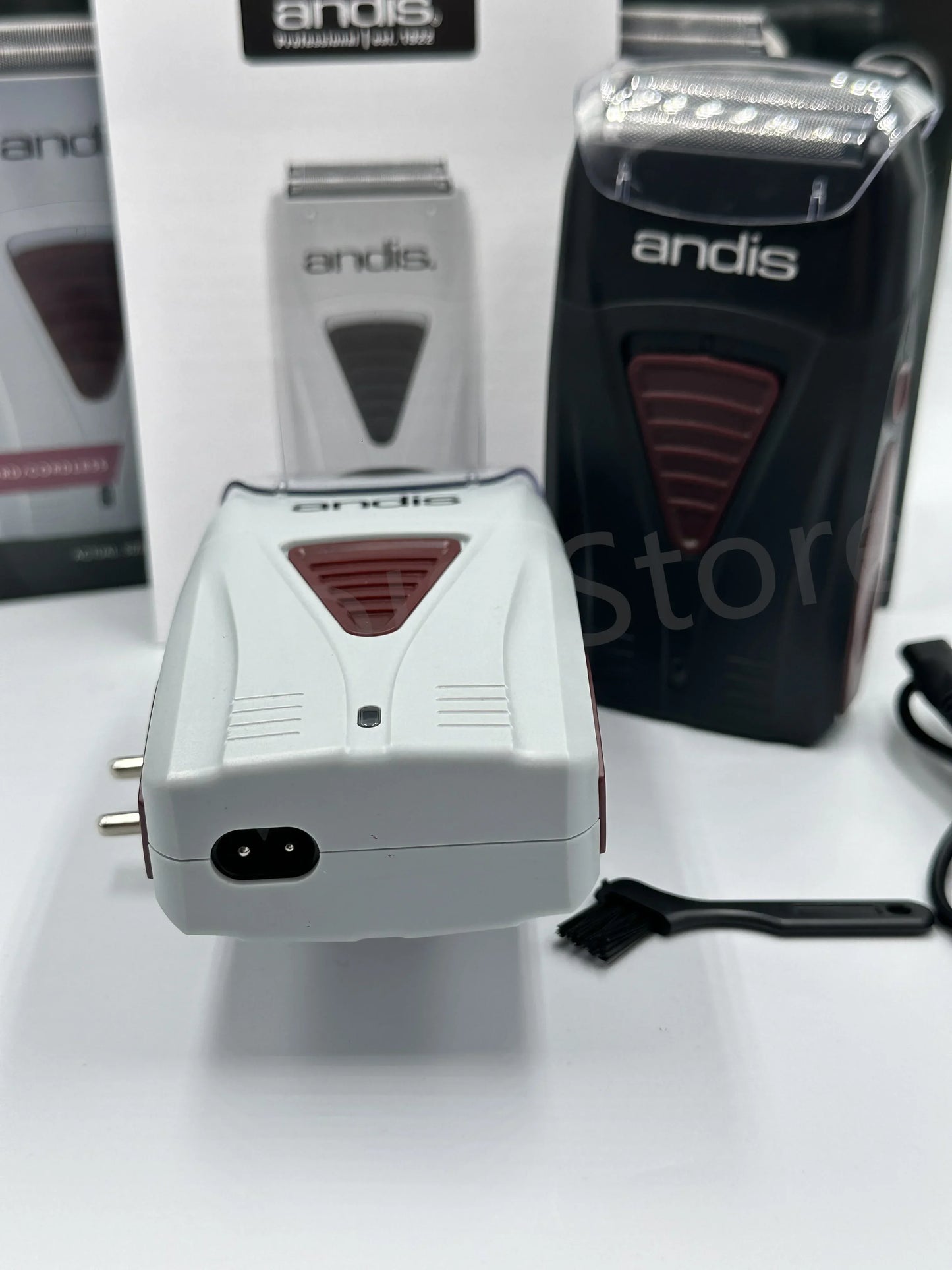 Original Andis 17170 Foil Lithium Titanium Shaver Smooth Shaving Cordless Shaver With Charger For Men Razor Bald Hair Clipper