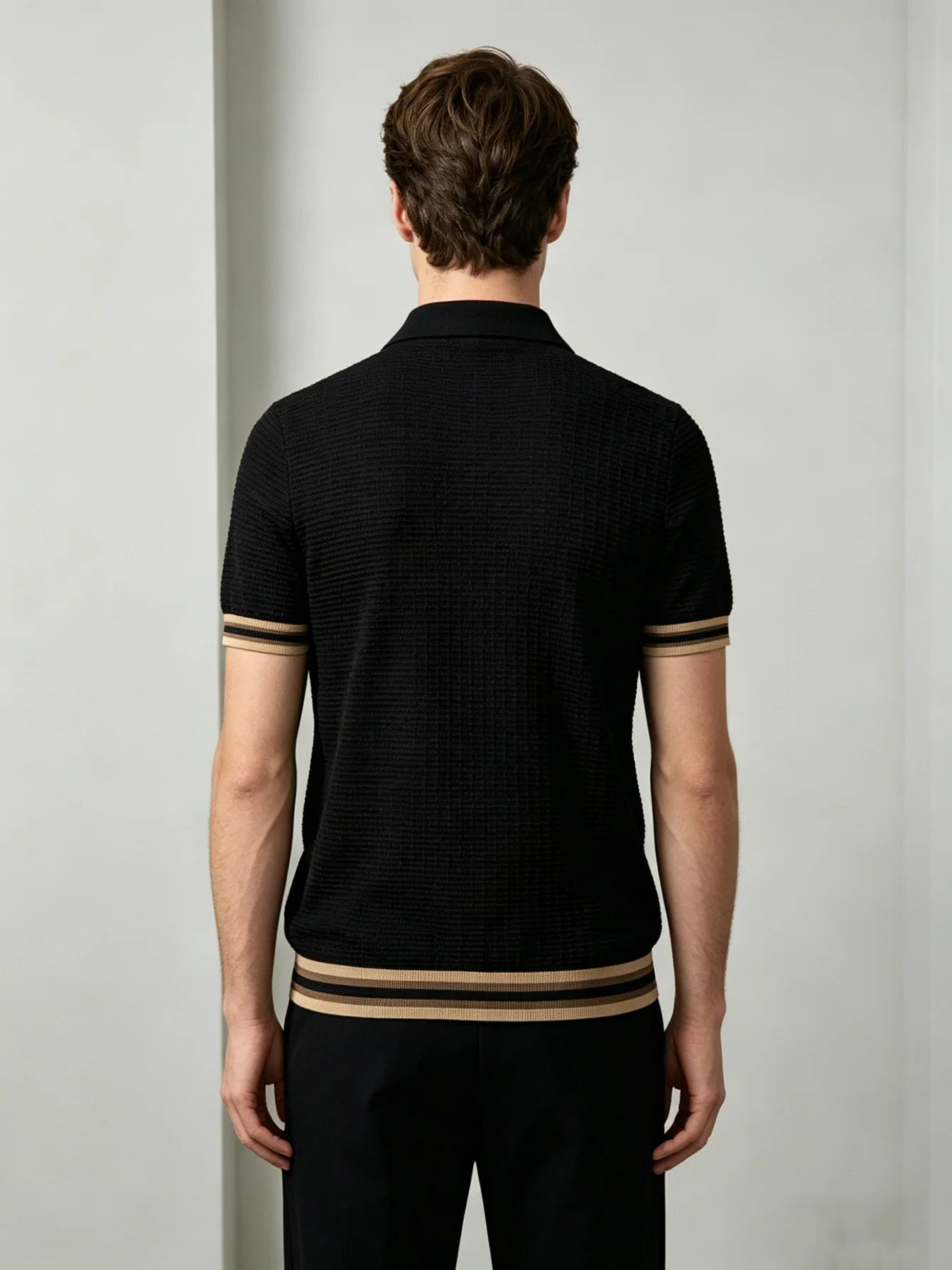 The new summer men's polo shirt t-shirt is suitable for light business occasions, urban casual settings, vacations, short trips,