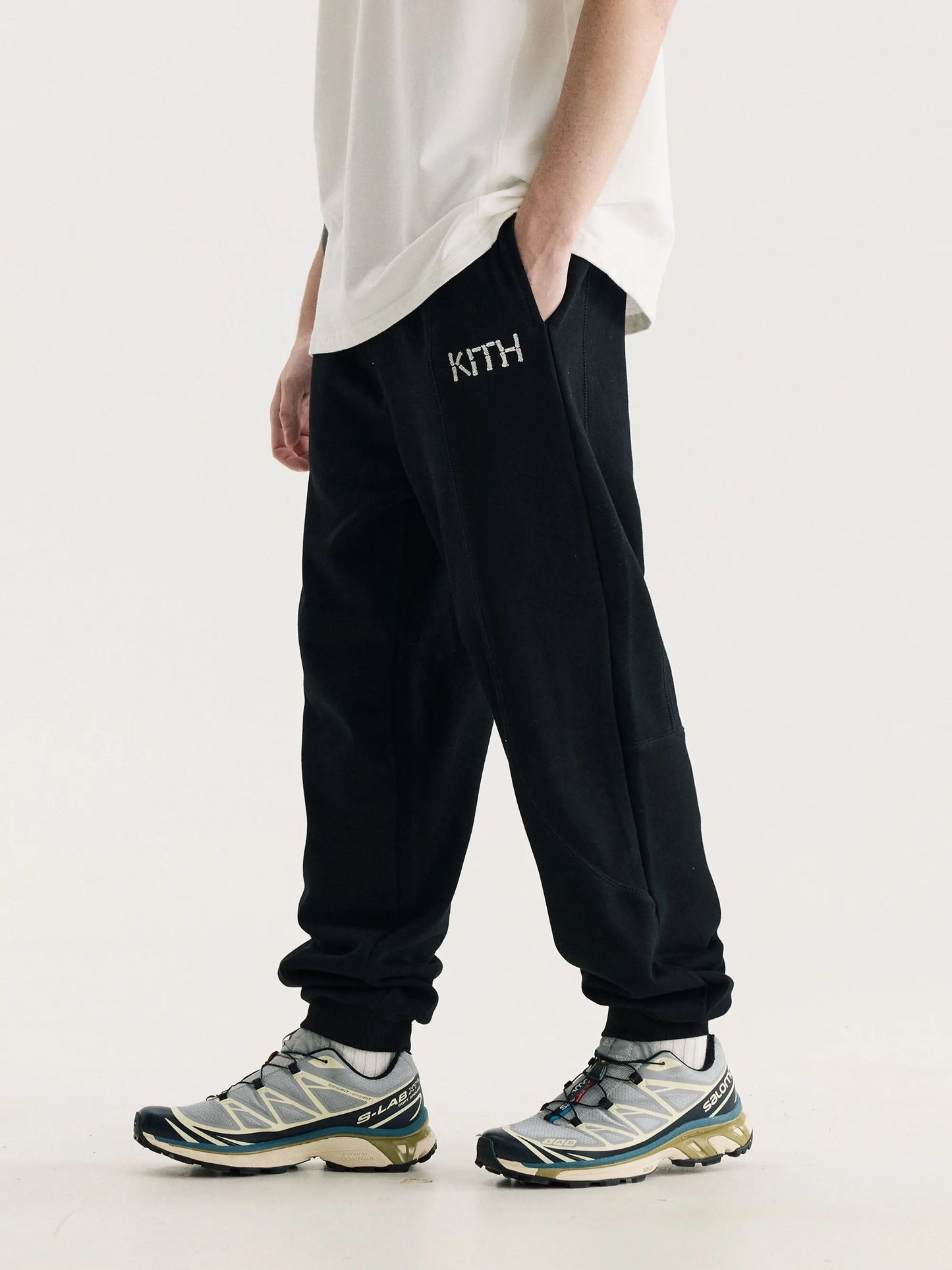 Kith Halloween Limited Embroidered Logo Sweatpants Heavyweight Loopback Fabric Sports Trousers Cuffed Pants for Men And Women