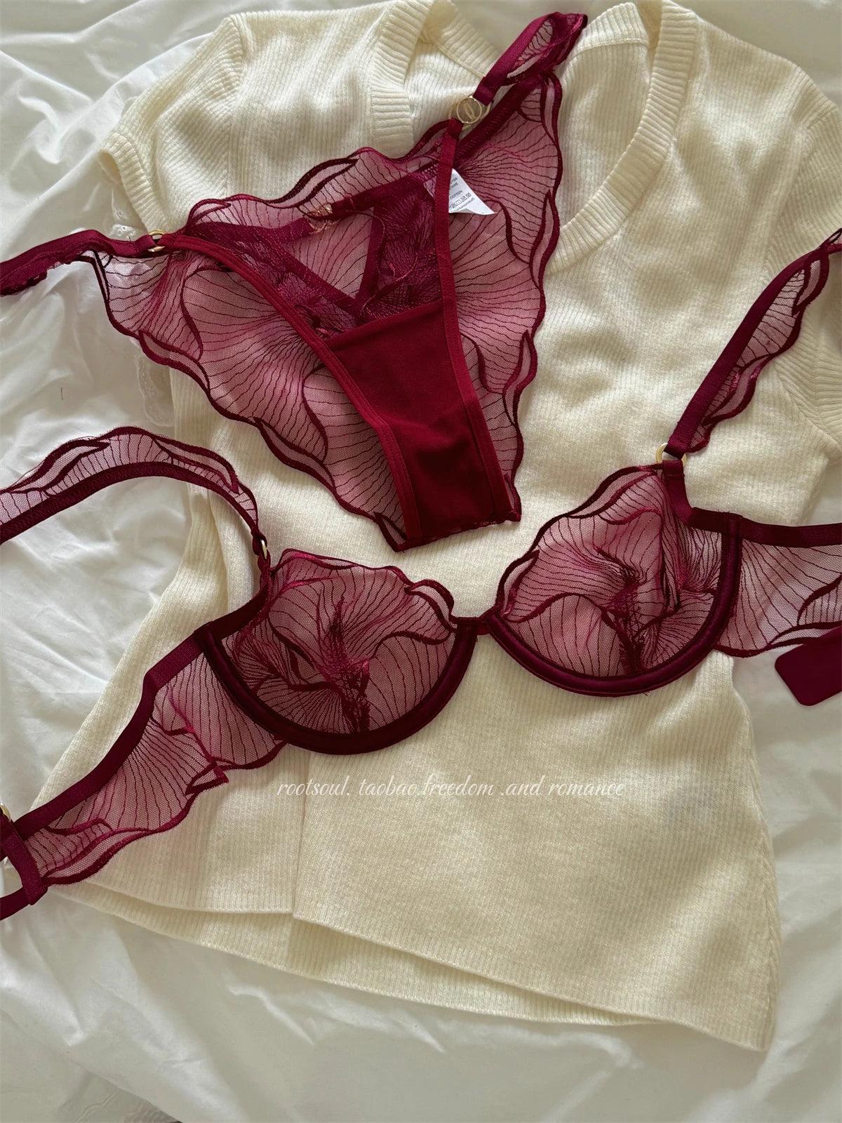 Sexy French Flower Embroidery Lace Bra Set Pure Desire Ultra Thin Push Up Wirefree Comfort Romantic Niche Bralette S-XL MOYISU