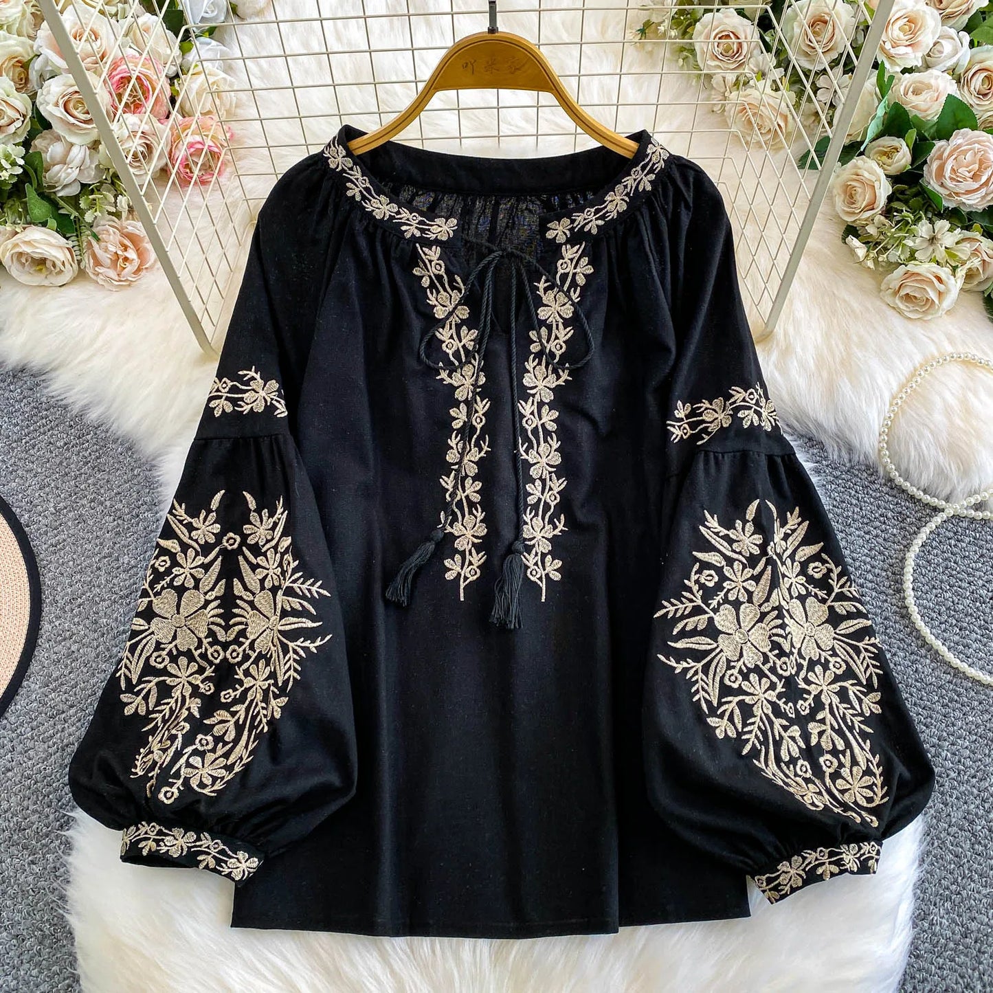 Bohemian Vacation Style Women's Shirt round Neck Lantern Sleeve Embroidery Heavy Work Autumn Design Sense Knot Design Top