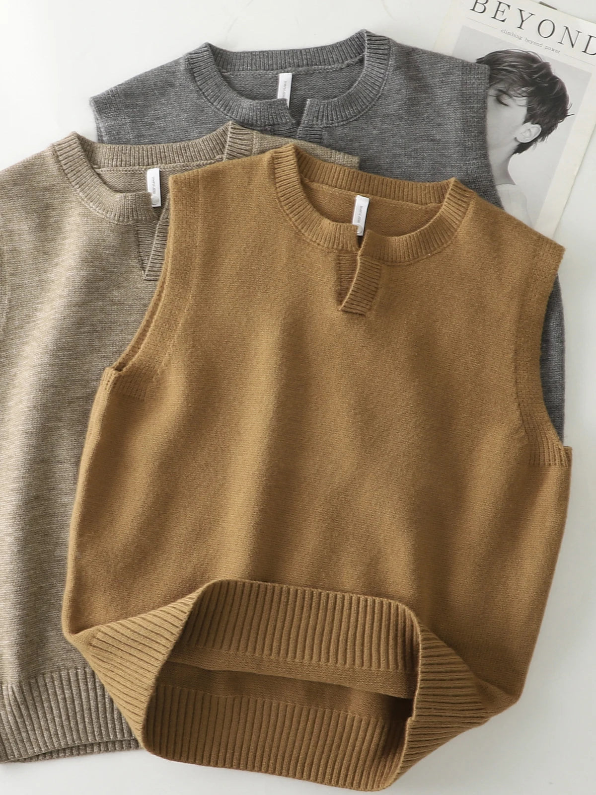 DUKEEN Classic Men's Sleeveless Sweater Vest Autumn Winter Solid Color Preppy Pullover Vest Business Casual Split Neck Knitwear