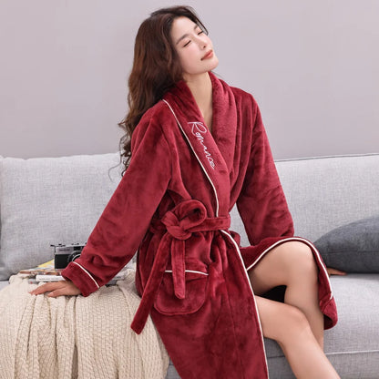 Thiened Long Coral Fce Pajamas Women's Spwear Winter Home Clothes Couple Batobes Men's plus Size Flannel Gown