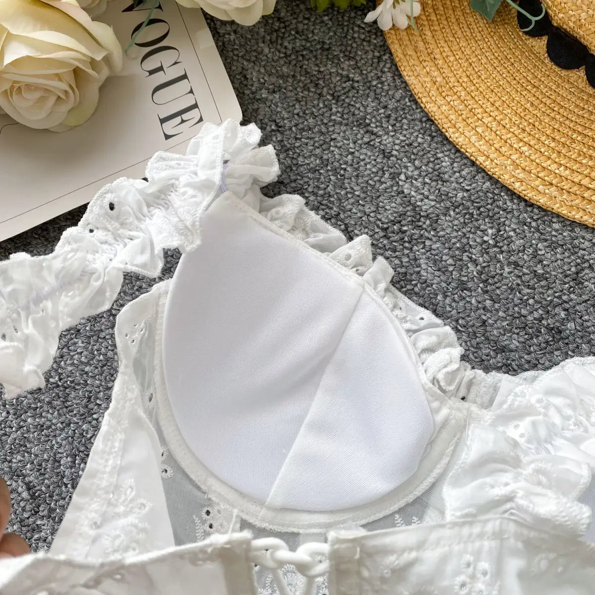 Sweet Heavy Embroidery Hollow out Strap Vest Women Summer Pure Desire Spicy Fibone Slimming Top Women's Faion Outfit