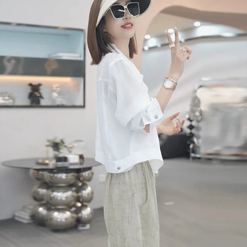 Fashionable Thin Short Sun Protection Clothes 2026 Spring New Women's Design Small Size Coat Korean Style Commute Wind