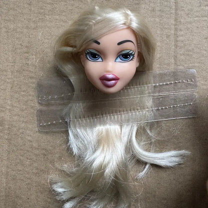 2001 Version Rare Face Doll Heads Classical Sexy Mouth White Brown Skin Colorful Hair Girls Boys Doll Parts For Collectors