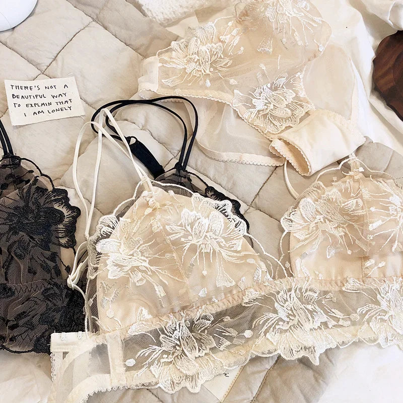2 Pieces Sexy Lace Flowers Embroidery Underwear Set Women Ultra Thin Bra Set Wireless Comfort Brassiere Japan Intimate Lingerie