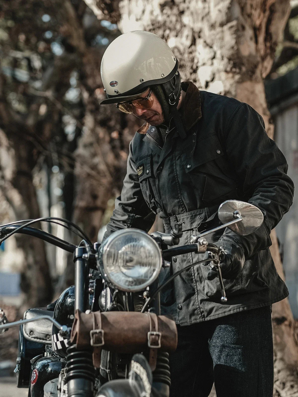 Non Stock International Wax Jacket Vintage Motorcycle Biker Coat with Multi-Pocket