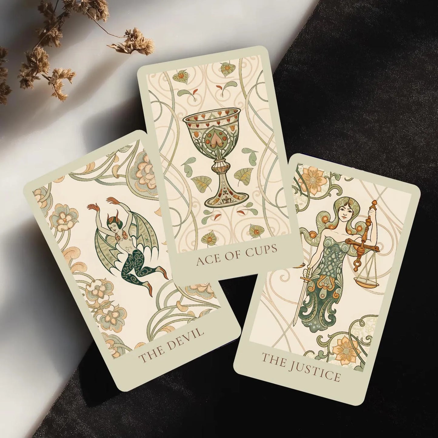78 Tarot Cards, 13x8 Cm Radiant Soul Tarot Deck, Guide Life Problems Clearly and Calmly, Includes Paper Manual