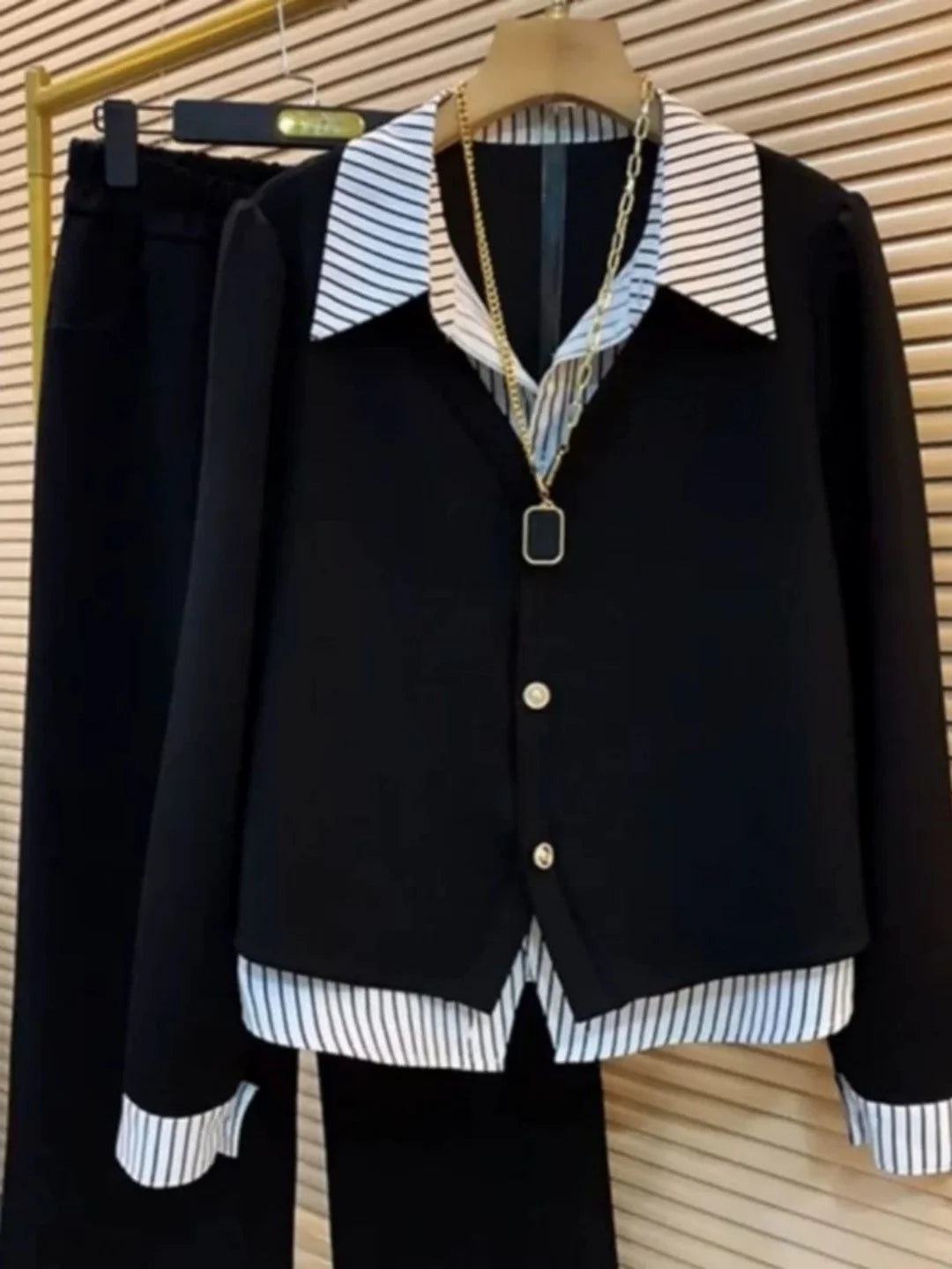 plus Size Women's Shirt Collar Long Sleeve Striped Fake Two-Piece Single Button Autumn Commute Style Loose Fit Korean Version