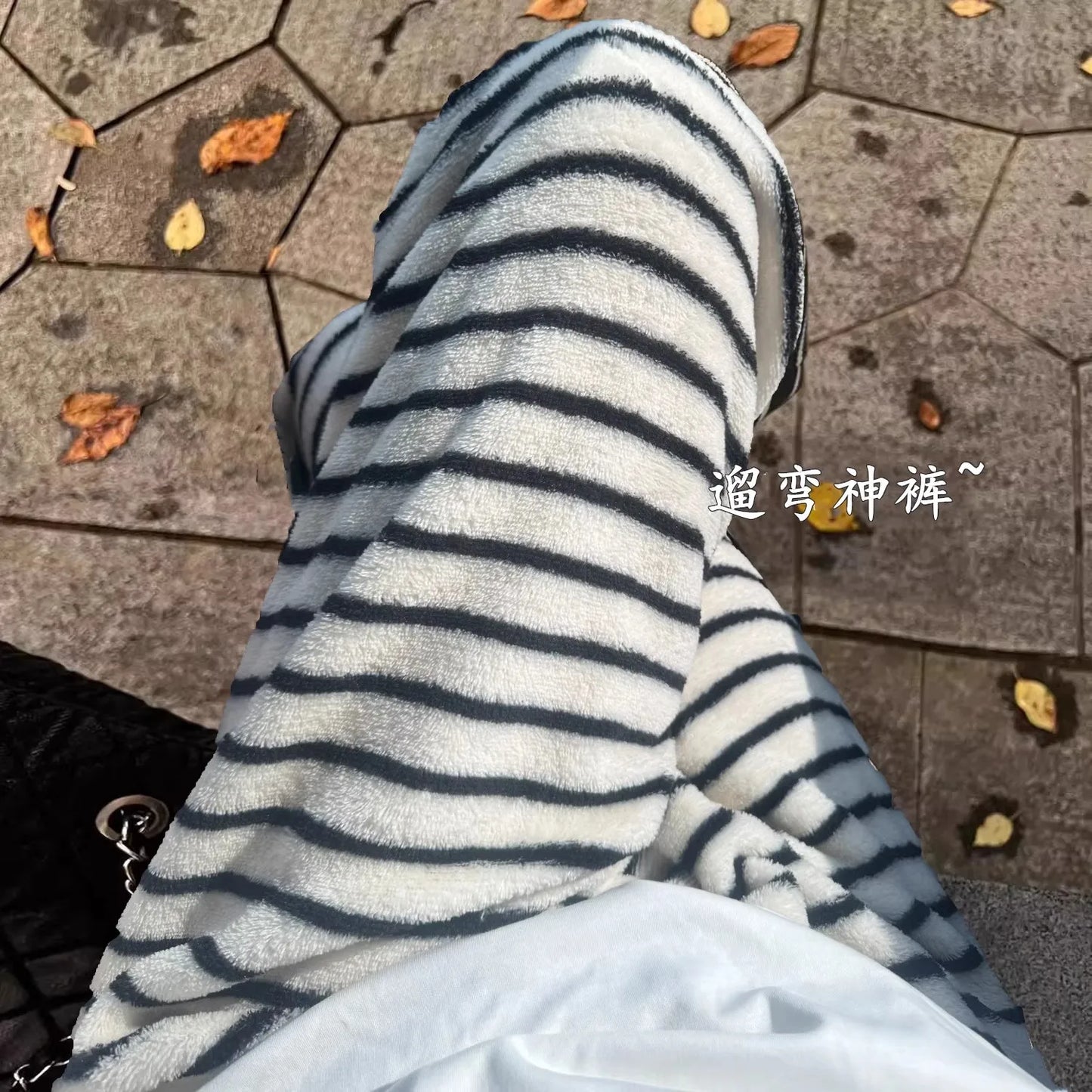 Thickened Fluffy Home Pants Floral Print Loose Fit Warm Winter Leisure Sleepwear for Men And Women Youth Size Comfortable