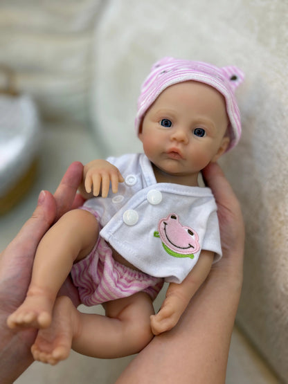 13inch Silicone Reborn Bebe Girl With 2 Sets of Outfits, Open Mouth, Waterproof, Lifelike Painted Newborn Baby Girl Toys