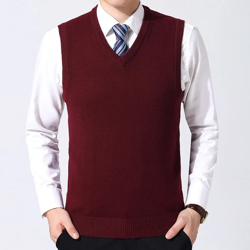 2025 New Fashion Brand Sweater Man Pullovers Vest Slim Fit Jumpers Knitwear Sleeveless Winter Korean Style Casual Clothing Men