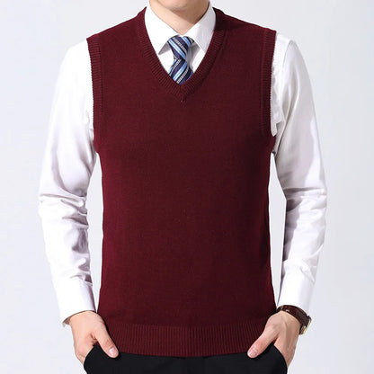 2025 New Fashion Brand Sweater Man Pullovers Vest Slim Fit Jumpers Knitwear Sleeveless Winter Korean Style Casual Clothing Men