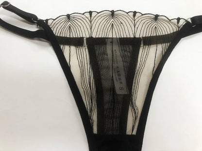 Women Sexy See Through Lace Bra Set Elegant Perspective Micro Bikini Thong Set French Style Ultra-thin Underwear Bra Panty Sets