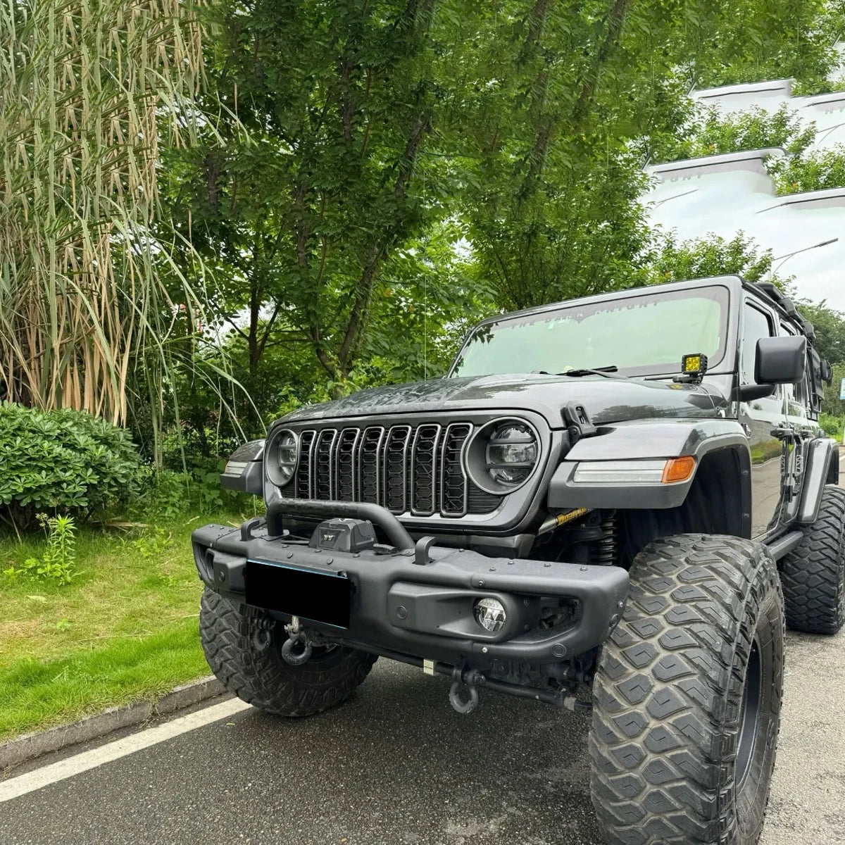 For Jeep Wrangler JK JKU 2007 2008 2009 2010 2011 2012 2013 2014 2015 2016 2017 Lantsun J400 2024 Style Front Bumper Mesh Grille