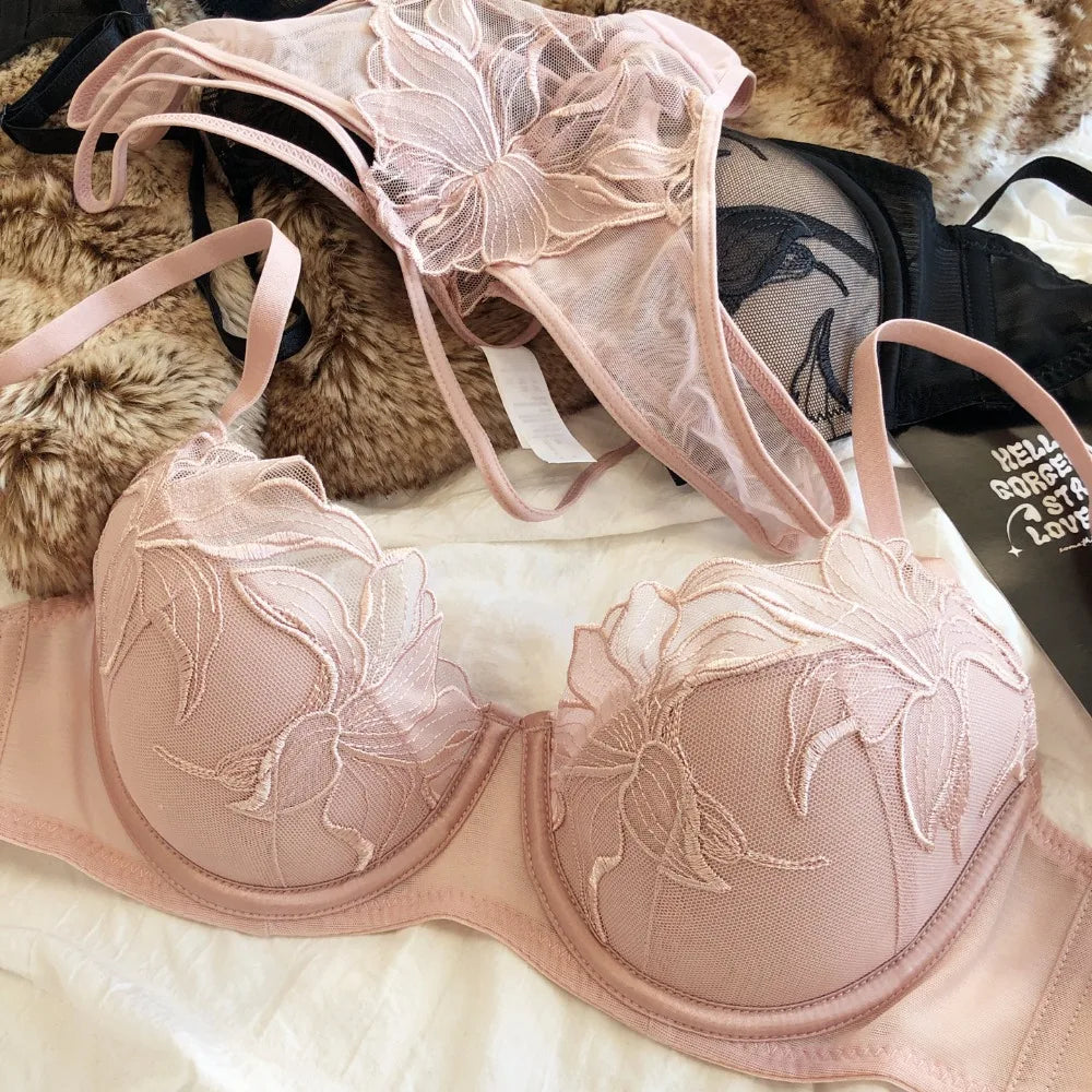 2 Pcs Sexy Lace Flowers Embroidery Underwear Set for Women Thin Cup Push Up Bra French Hollow Waist Bandage Thongs Lingerie Set